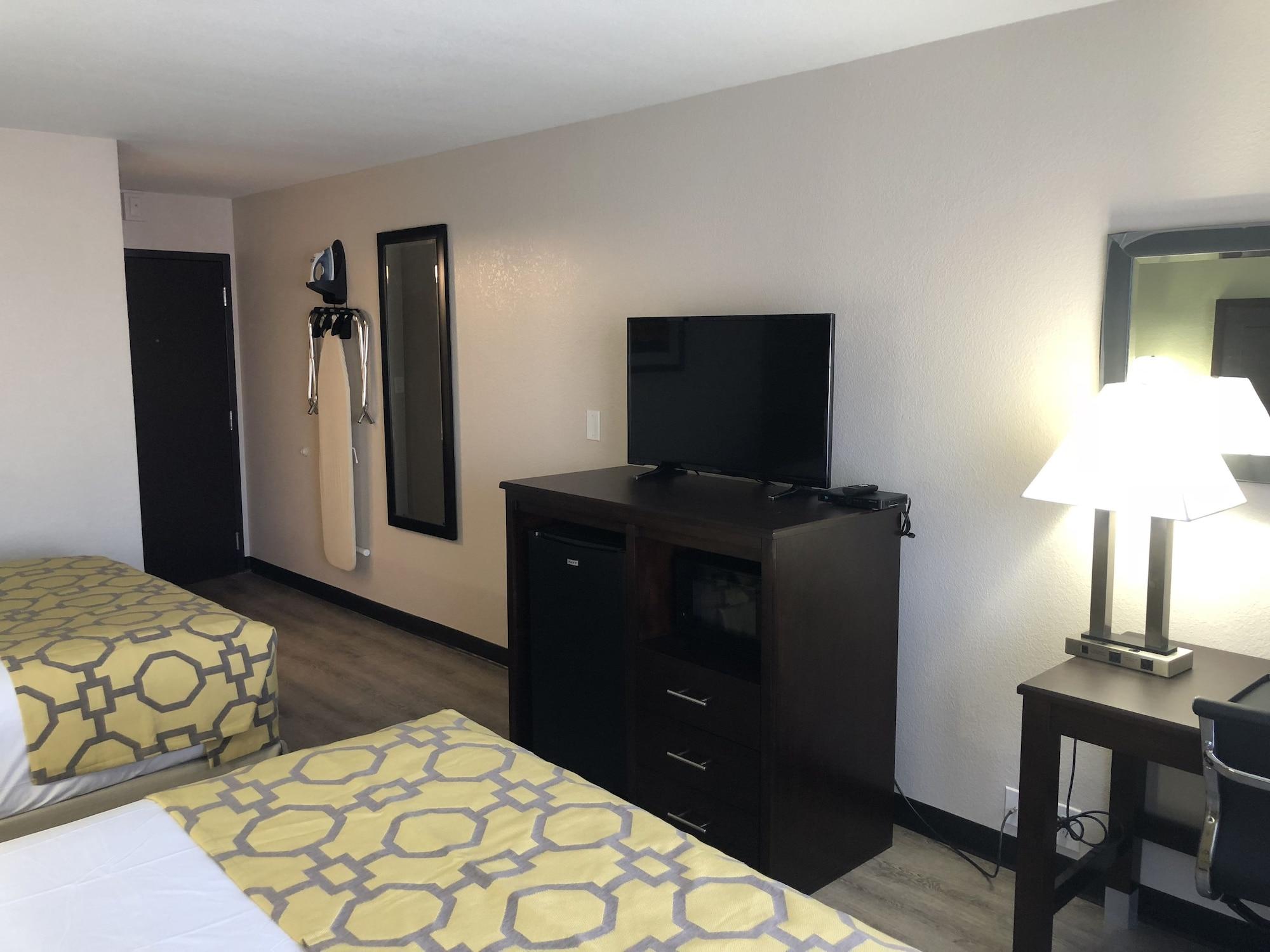 Baymont By Wyndham Phoenix I-10 Near 51St Ave Bagian luar foto