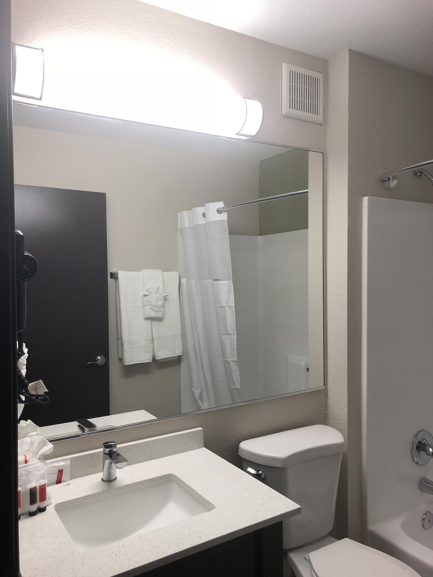 Baymont By Wyndham Phoenix I-10 Near 51St Ave Bagian luar foto