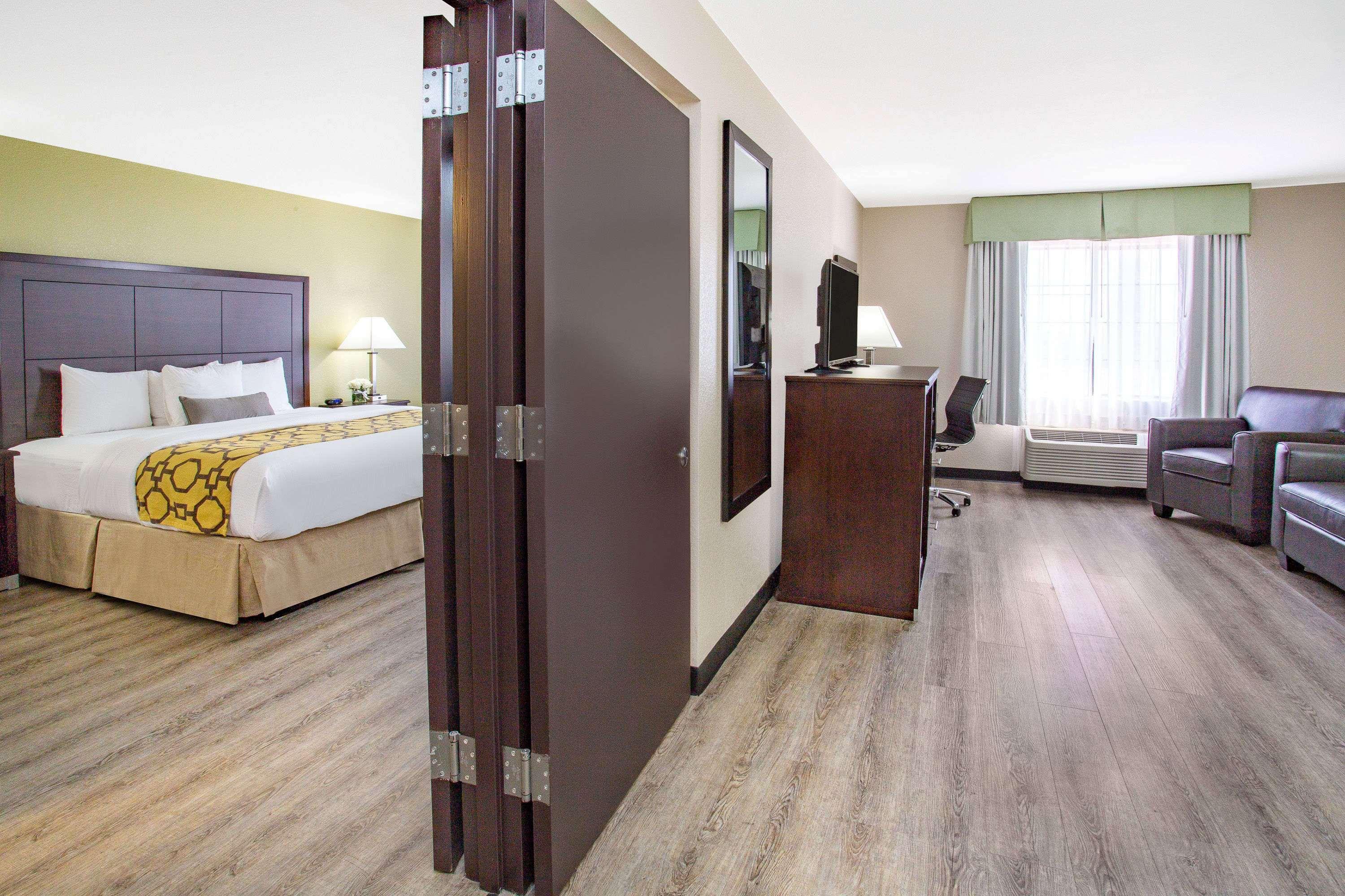 Baymont By Wyndham Phoenix I-10 Near 51St Ave Bagian luar foto
