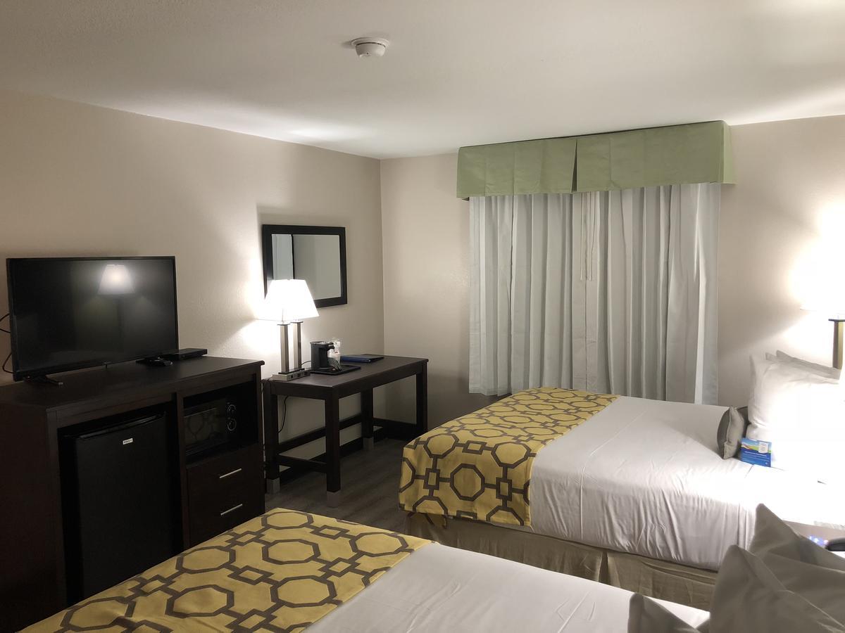 Baymont By Wyndham Phoenix I-10 Near 51St Ave Bagian luar foto