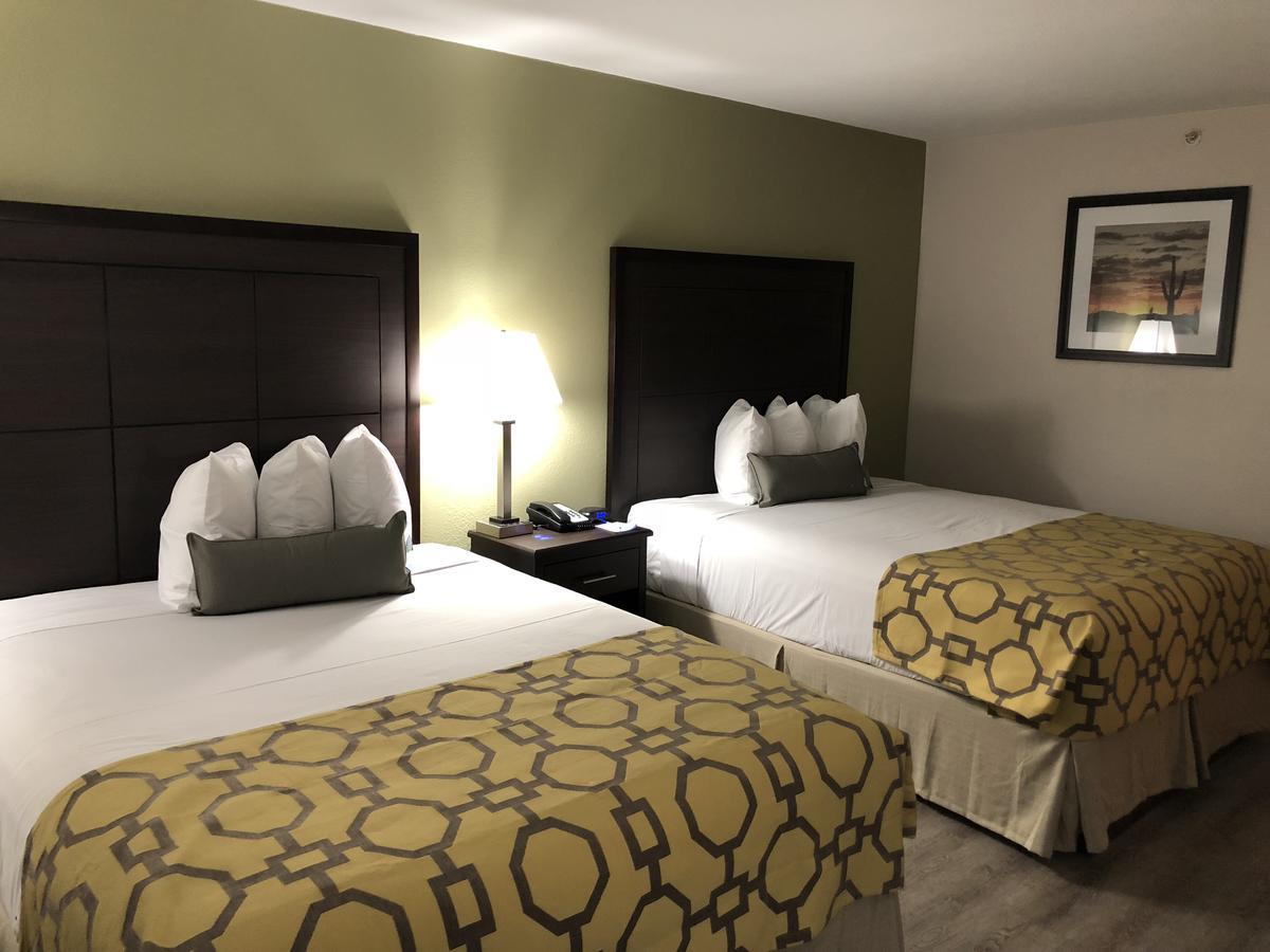 Baymont By Wyndham Phoenix I-10 Near 51St Ave Bagian luar foto
